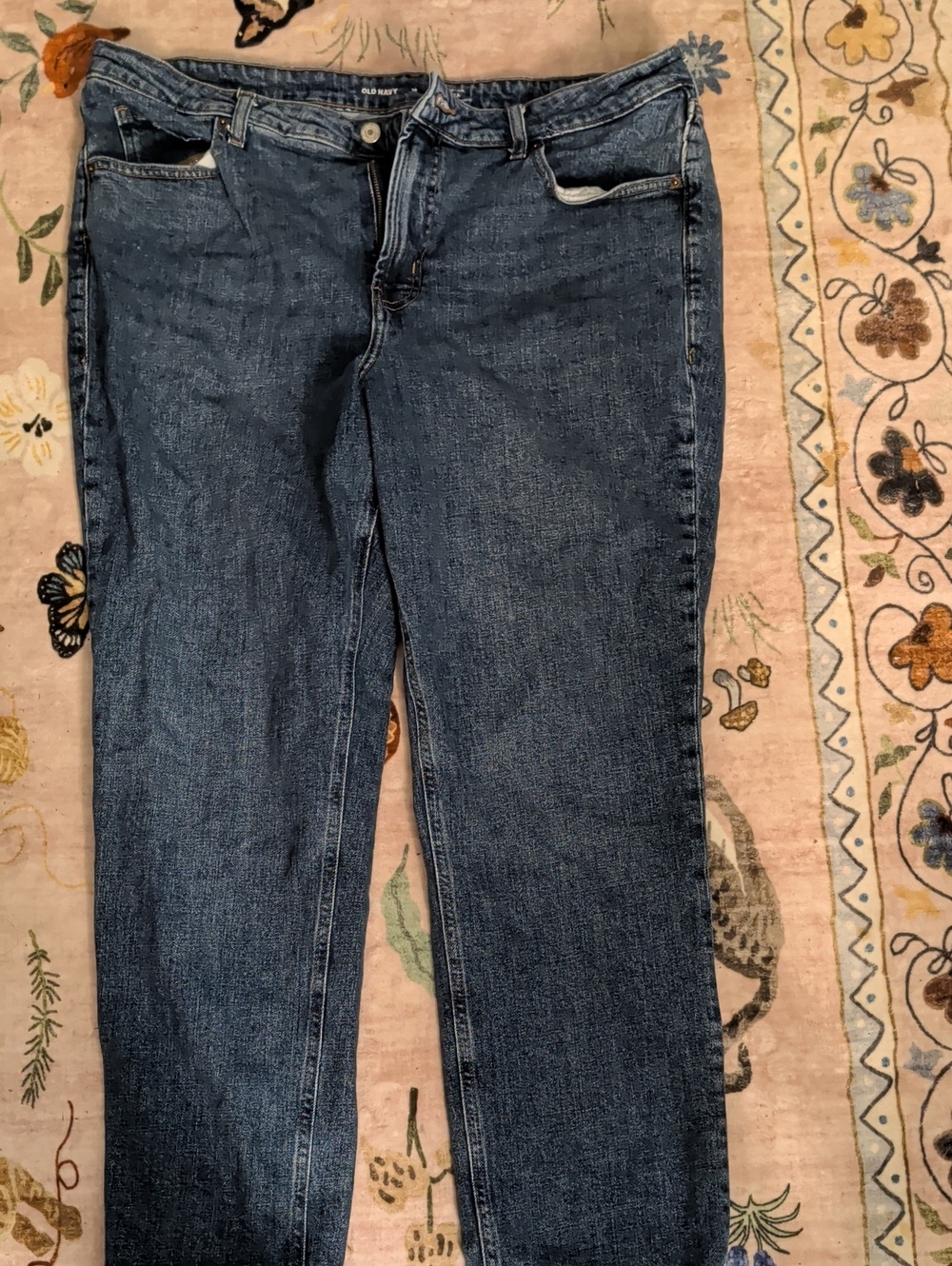 Old Navy Straight-Leg Jeans in Dark Blue Denim
